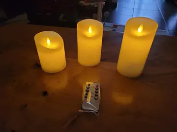 Bougies à flamme vacillante, à piles