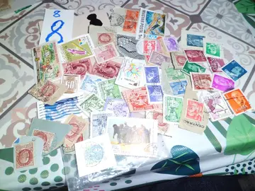 lot timbres monde 8