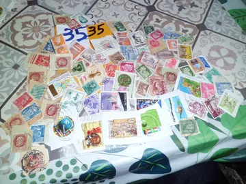lot timbres monde 35
