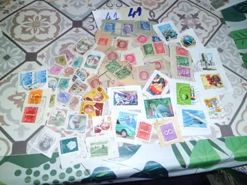 lot timbres monde 41
