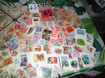 lot timbres monde 45