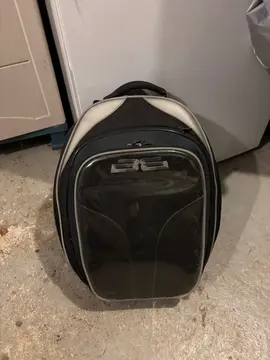 casque et sacoche moto
