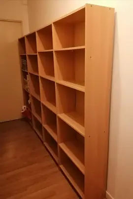 Donne quatre bibliothèques.