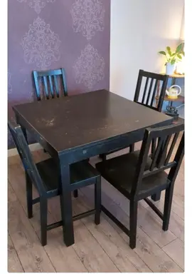 table et 4 chaises