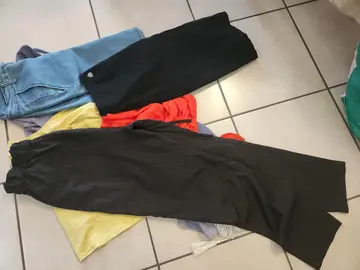 Lot 2 vêtements femme taille S/xs