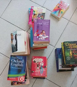 Lot de livres ado et pré-ado