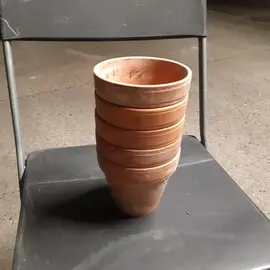 Lot de pots en terre