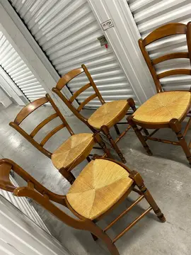 4 chaises