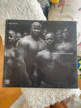 Livre photo lutteurs du Sénégal par Denis Rouvre