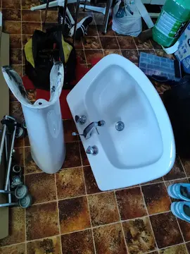 lavabo sur pied