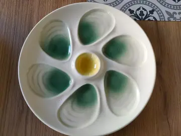 6 assiettes à huîtres