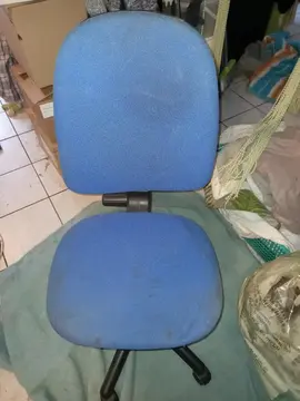 donne chaise de bureau