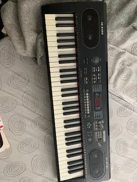 Petit piano pour débutant ( sans l’adaptateur )