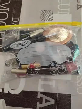 Lot maquillage a trier