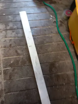 plinthes blanches de 2.4 mètres neuves blanches