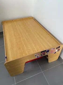table de jeux enfants