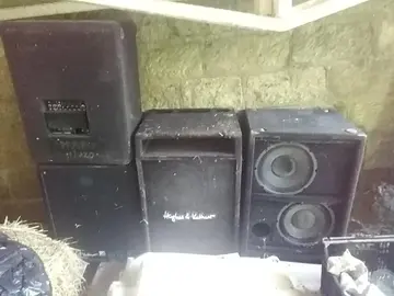 enceintes pre-amplifiées