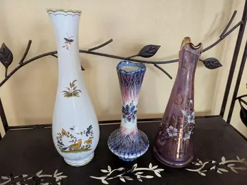 Lot de petits vases