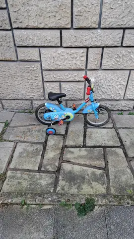 Velo Enfant avec petit roulette