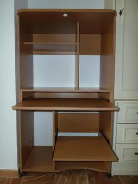 Meuble informatique à roulettes