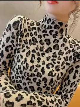 Pull doux col haut imprimé léopard neuf taille unique