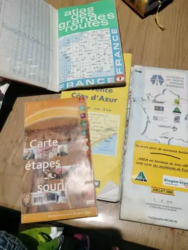 Lot cartes routières anciennes
