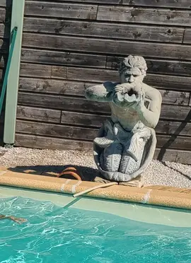 statues en pierre
