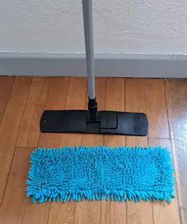 BALAI POUR RÉCURER