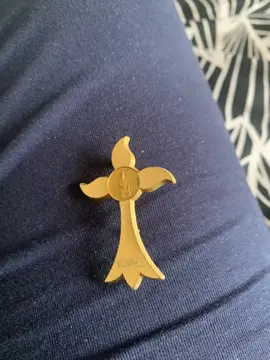 croix de pèlerinage à lourdes