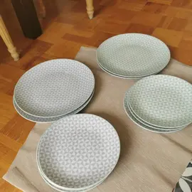 Lot d'assiettes