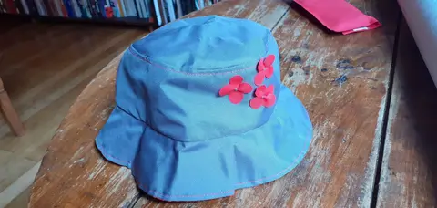 Chapeau de pluie - Fait main