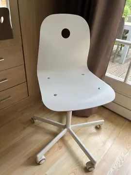 Chaise de bureau blanche