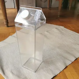 Gourde transparente carrée