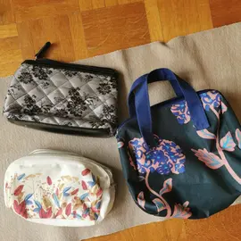 Lot de 3 trousses de beauté