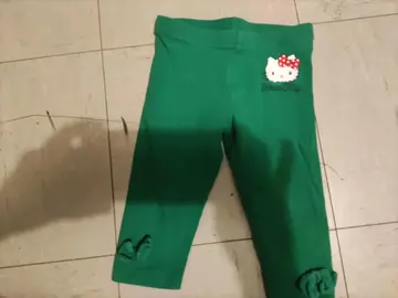 pantalon été Hello Kitty . Taille 92 cm.