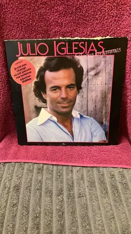 Disque 33T / Julio Iglésias (pochette abîmée)