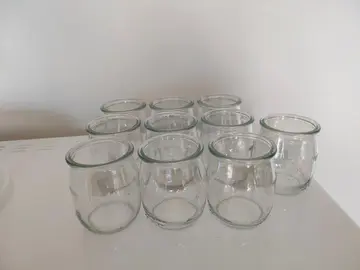 Pots de yaourts en verre