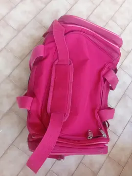 Petit sac de voyage rouge