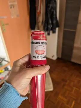 Ruban rouge adhésif
