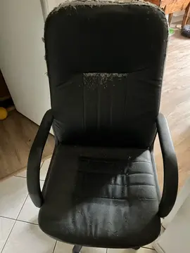fauteuil sur roulettes