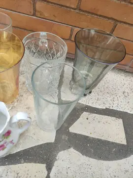 lot de verres différentes formes
