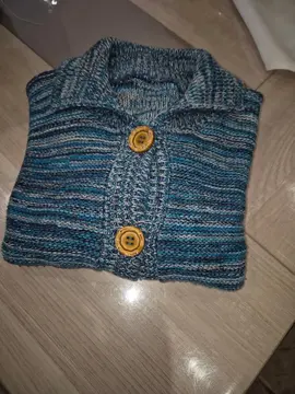 2 petits vestes