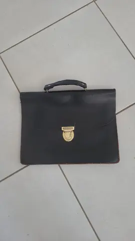 sacoche en cuir dans l'état