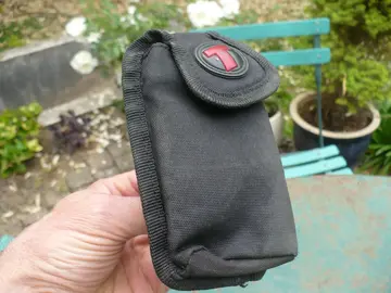 Petite pochette pour ancien téléphone portable