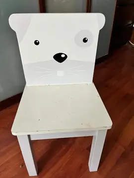 chaise en bois pour petit enfant