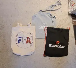 Lot 2 totebags