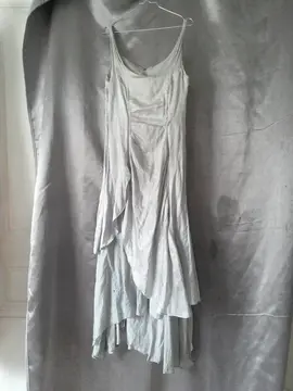 Robe pour faire du shooting urbex taille L ou 42