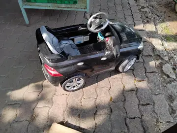 voiture enfant pour environ 2 ans