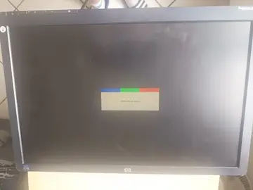 Écran d'ordinateur HP 22 pouces, sortie vga et dvi