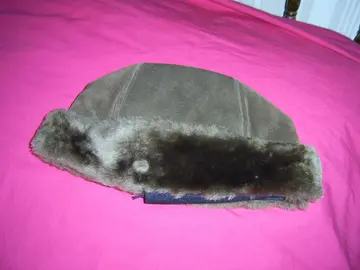 Toque en peau de mouton retournée - TBE - Homme